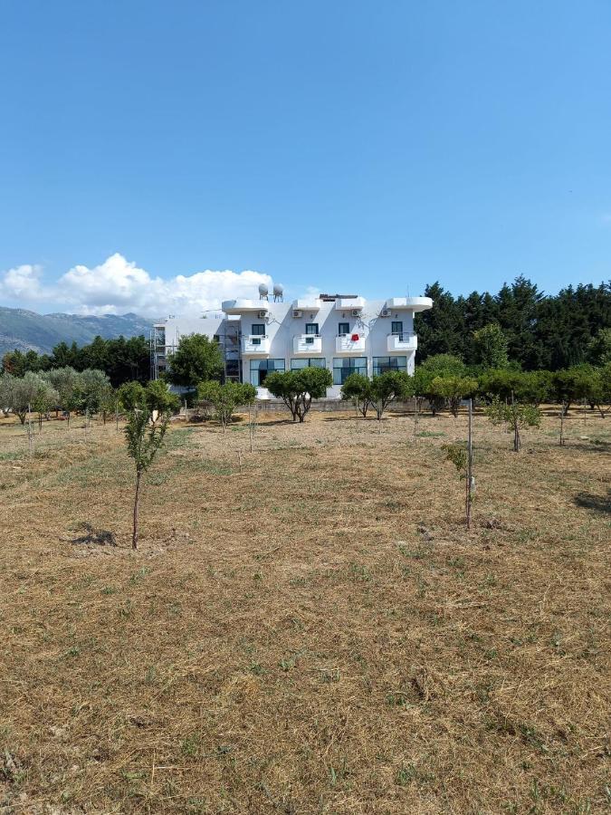 Agron Hotel Orikum Buitenkant foto