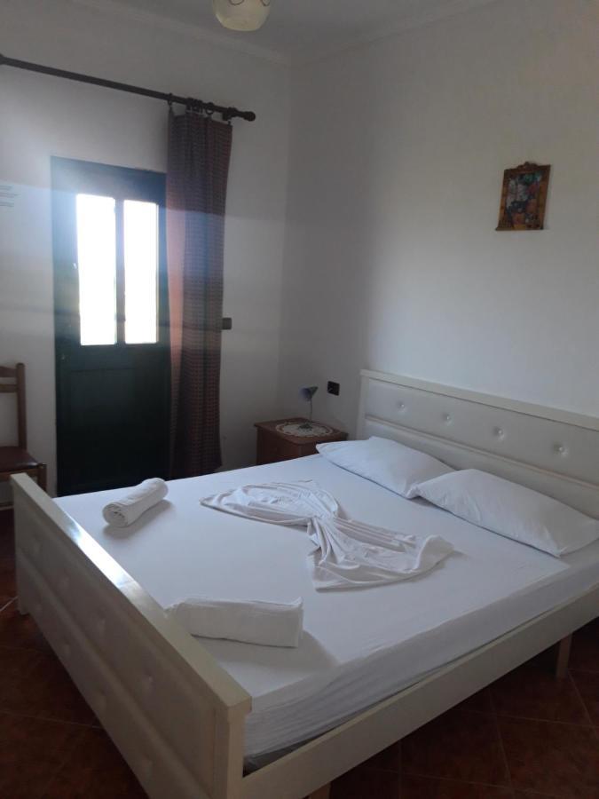 Agron Hotel Orikum Buitenkant foto